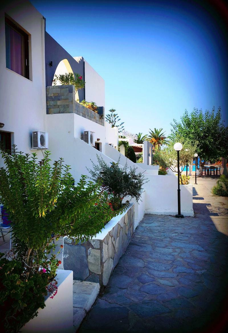 Hotel Amnissos à Pigianos Kampos  Extérieur photo